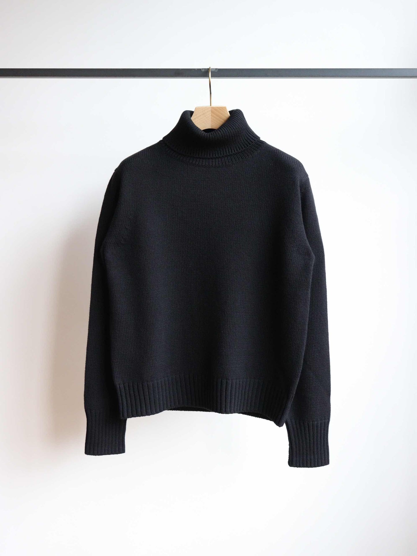 KNITWEAR001 Martin Cashmere Knit