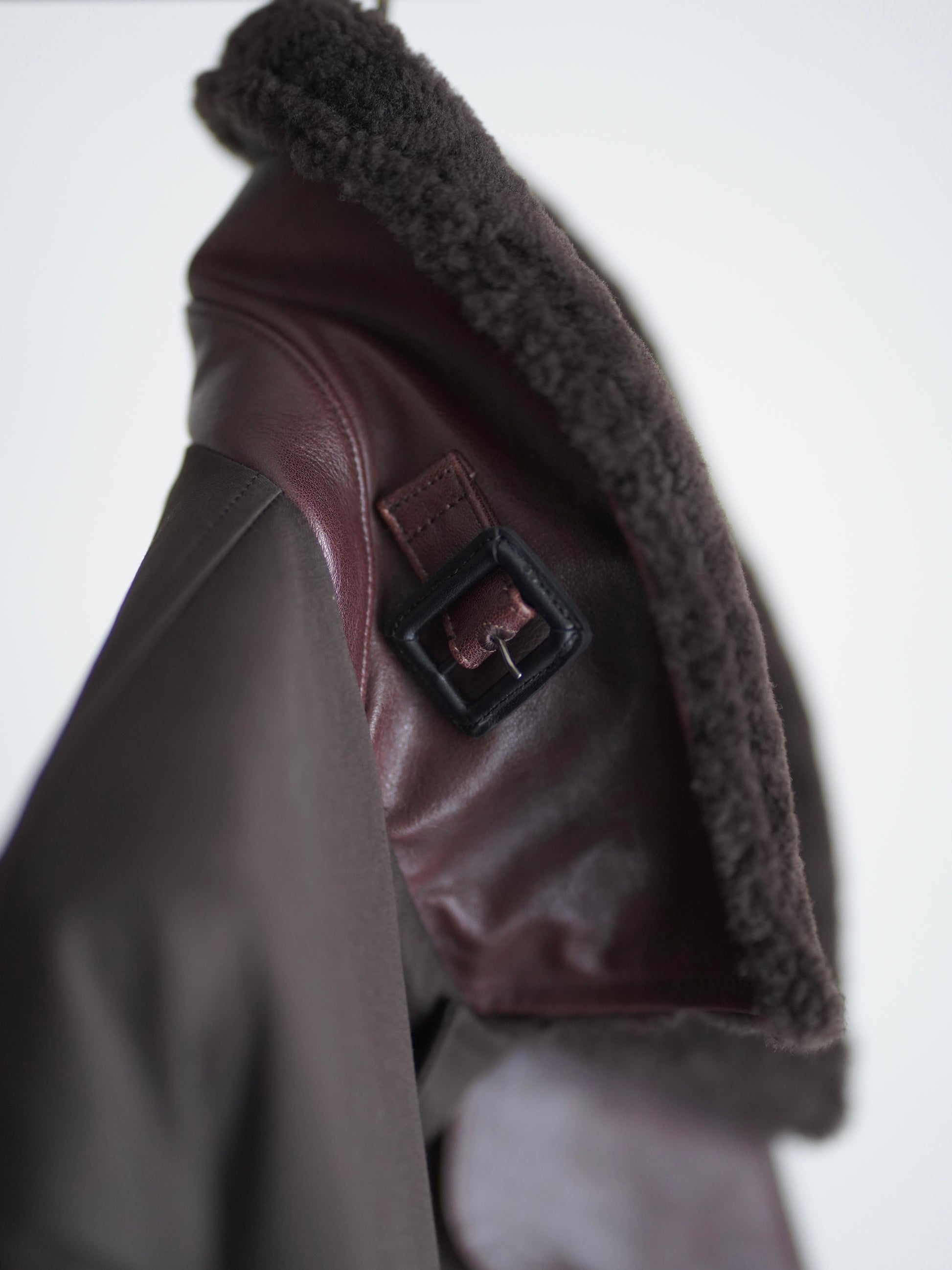 sssteinのMOUTON COLLAR PADDED JACKET カラーはDARK BROWN の物撮りアップの画像です。通販で購入可能です。