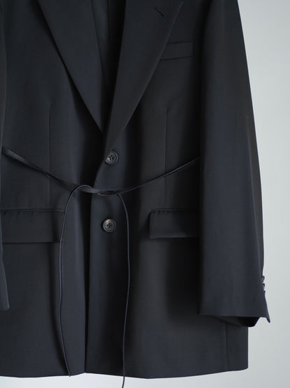 sssteinのOVERSIZED SINGLE BREASTED LONG JACKETのカラーはBLACKの下半分の商品画像です。こちらの商品は通販での購入が可能です。