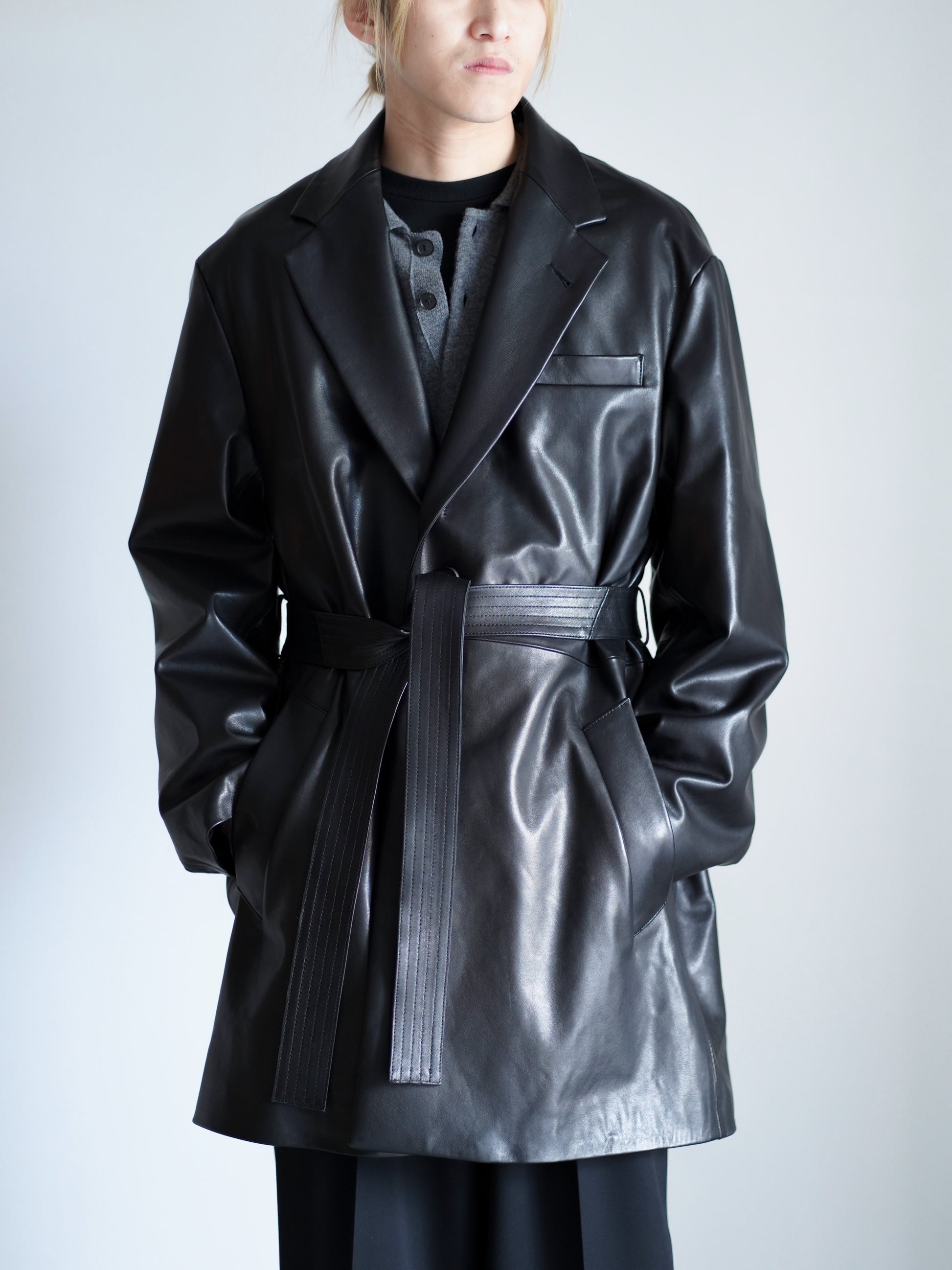 ssstein LAMBS LEATHER HALF COAT  着用画像 トップス 通販