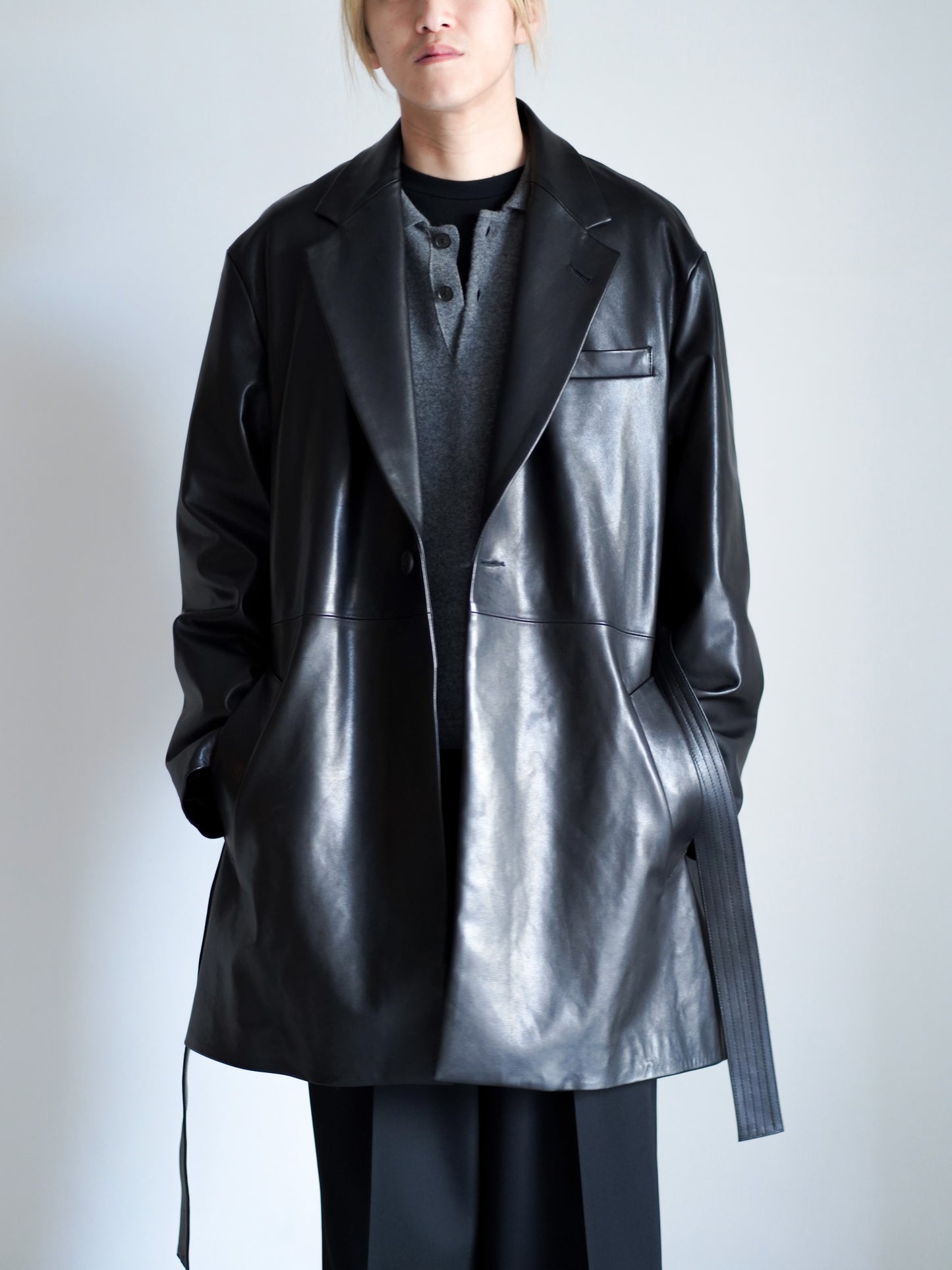 ssstein LAMBS LEATHER HALF COAT  着用画像 トップス 通販