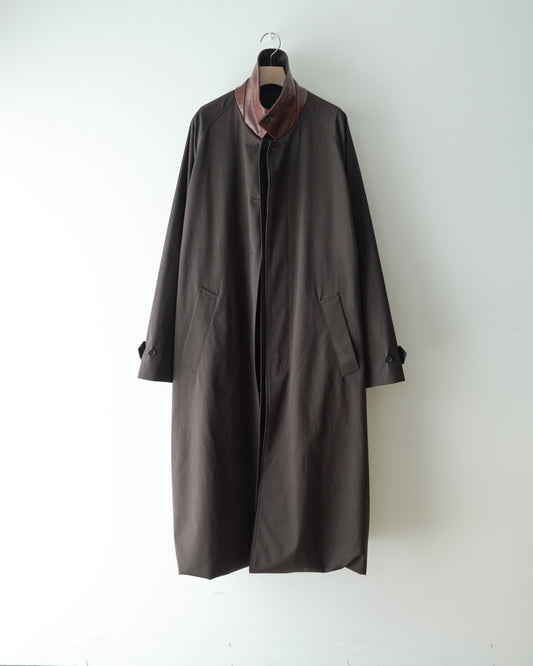 sssteinのOVERSIZED LAYERED COMBINATION COATのからーはDARK BROWNの商品画像です。こちらは通販で購入可能です。